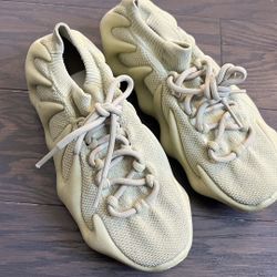 Tan Yeezy