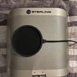 Sterling Audio Isolation Booth w/ pop filter