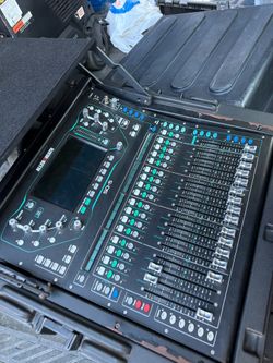 Sq5 Allen and heath