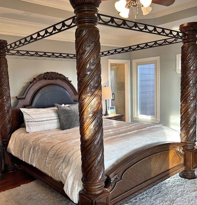 King Canopy Bed