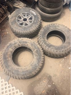 CST LOBO 30x10.00 R 14 TIRES AND RIM