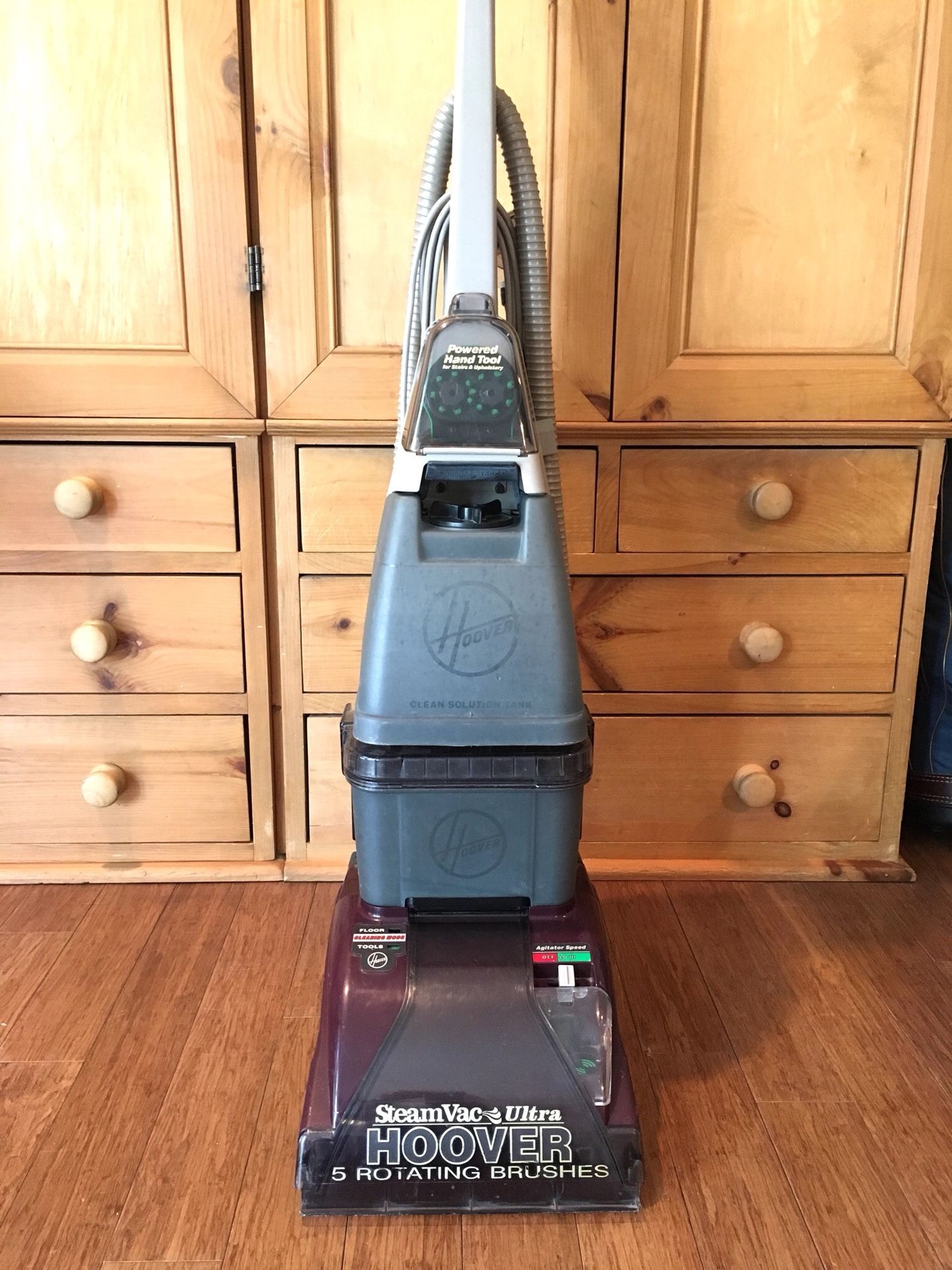 Hoover SteamVac Ultra 5 Brushes Carpet Cleaner for Sale in Modesto, CA