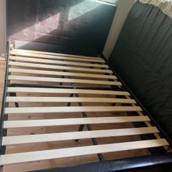 ⭐️ Full bed frame $100