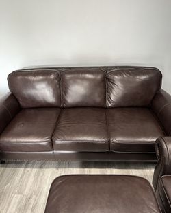 Sofa Abbyson Living Mortara 4 piece Leather Set for Sale in La