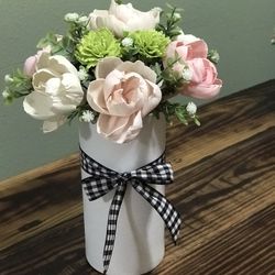 Centerpieces Made With Wood Flowers