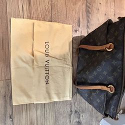 Louis Vuitton Monogram Totally PM Shoulder Bag