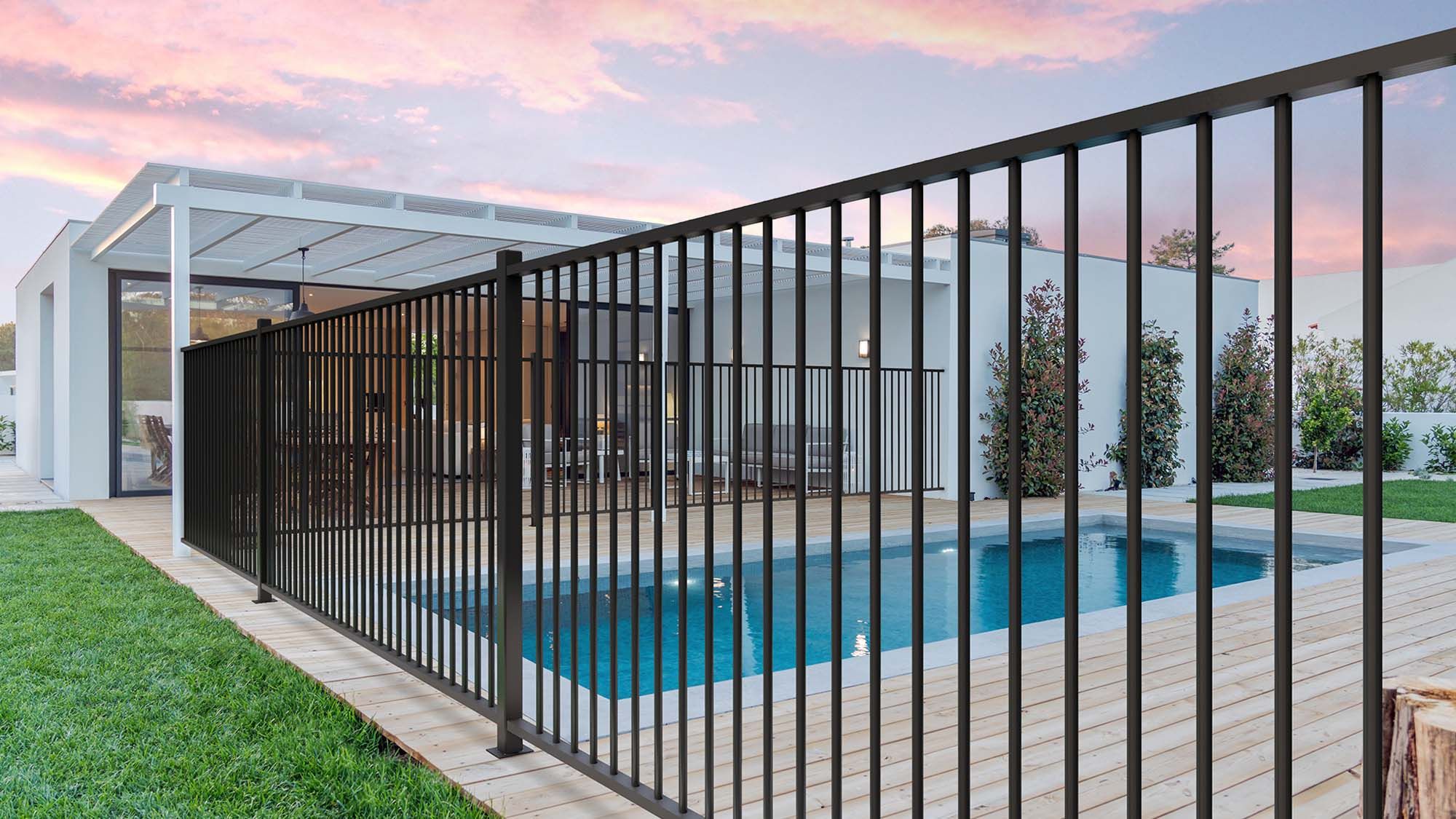 *Heavy Duty Galvanized Ornamental Steel Fence (3ft to 8ft tall, flat top/spear top/chain linked)