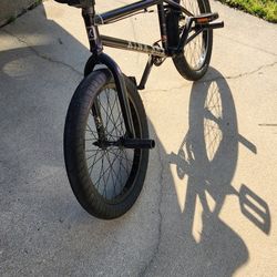 KINK XL BMX Bike