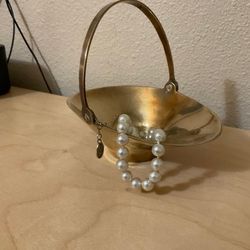 Canaste de Brass
