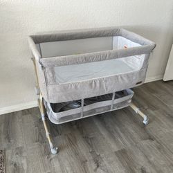 Besrey Baby Bassinet Bedside Sleeper