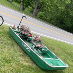 Coleman Crawdad Fishing Boat 