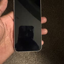 Iphone 15 Dark pink - For Parts 