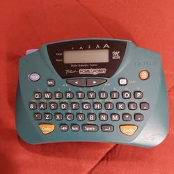 Brother P-Touch Home & Hobby Labler. Battery Operated