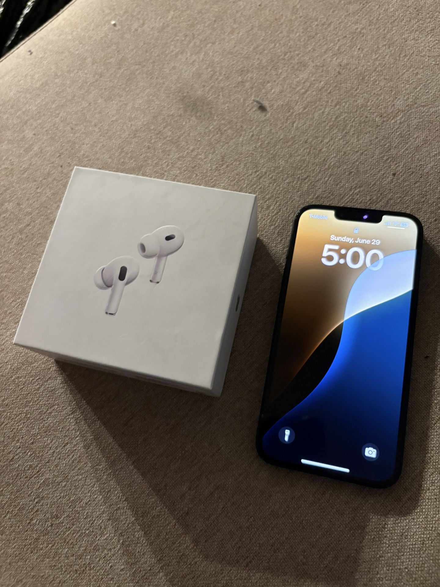 Iphone 14 & second GEN Apple AirPods Pro