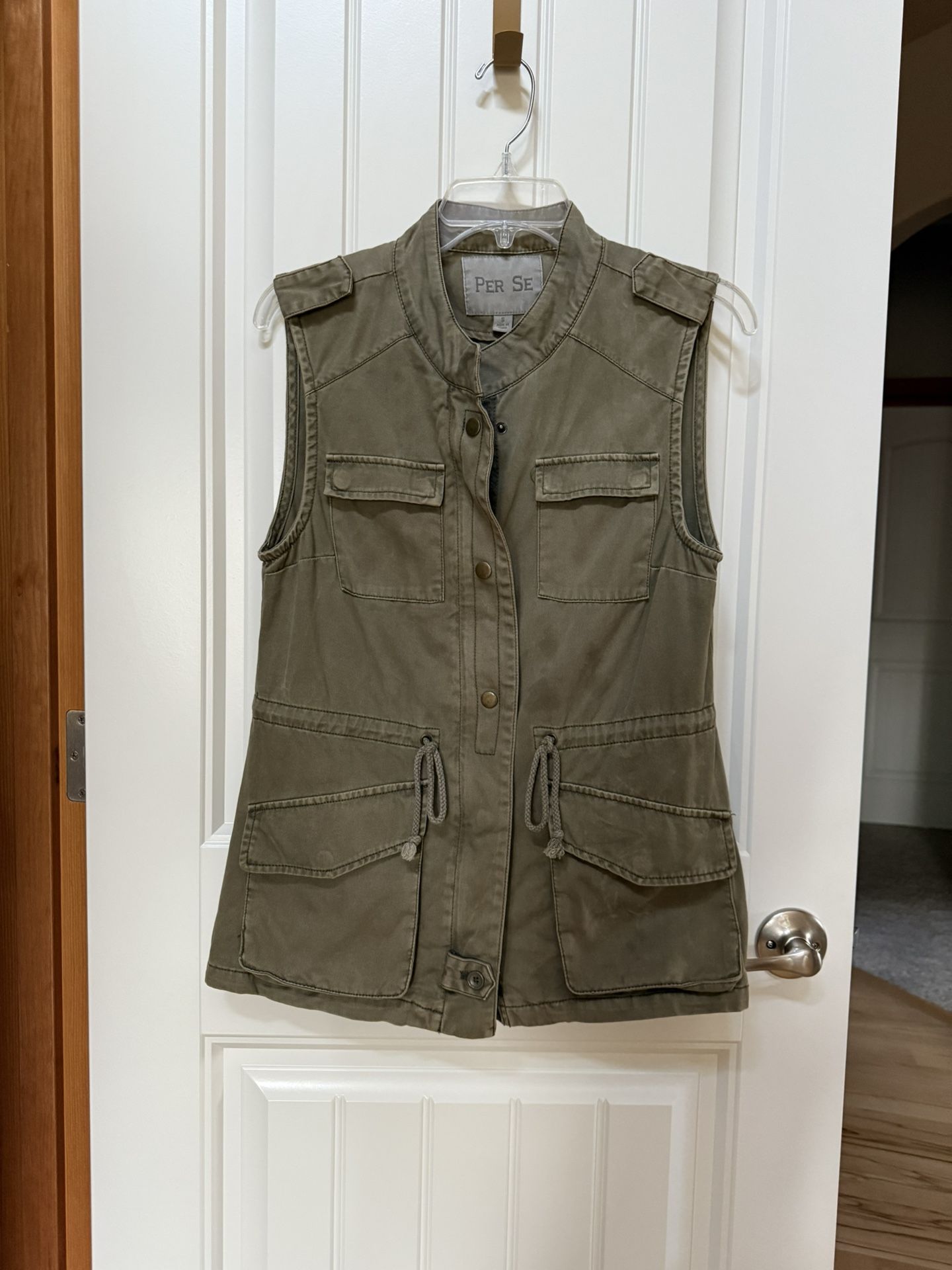 women's vest small military green color