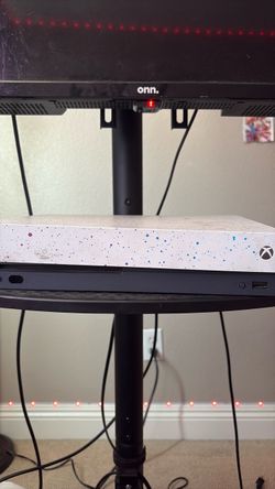 xbox one, controller and battery