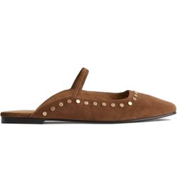 Flat Women’s Sandals