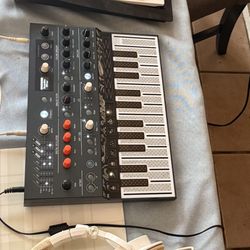 Arturia Microfreak