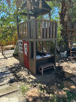 Kid Kraft  Playhouse with Upper Deck