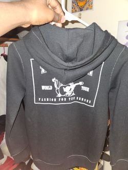 True religion stitch logo