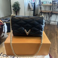 Louis Vuitton GO-14  MM