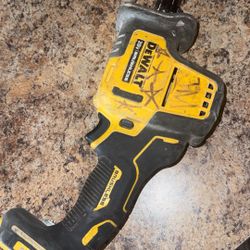 DeWalt Saw 