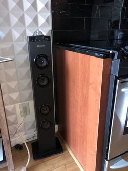 Sound system/ speaker wireless/ disco lights on top