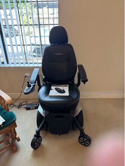 Pride mobility jazzy air power wheelchair