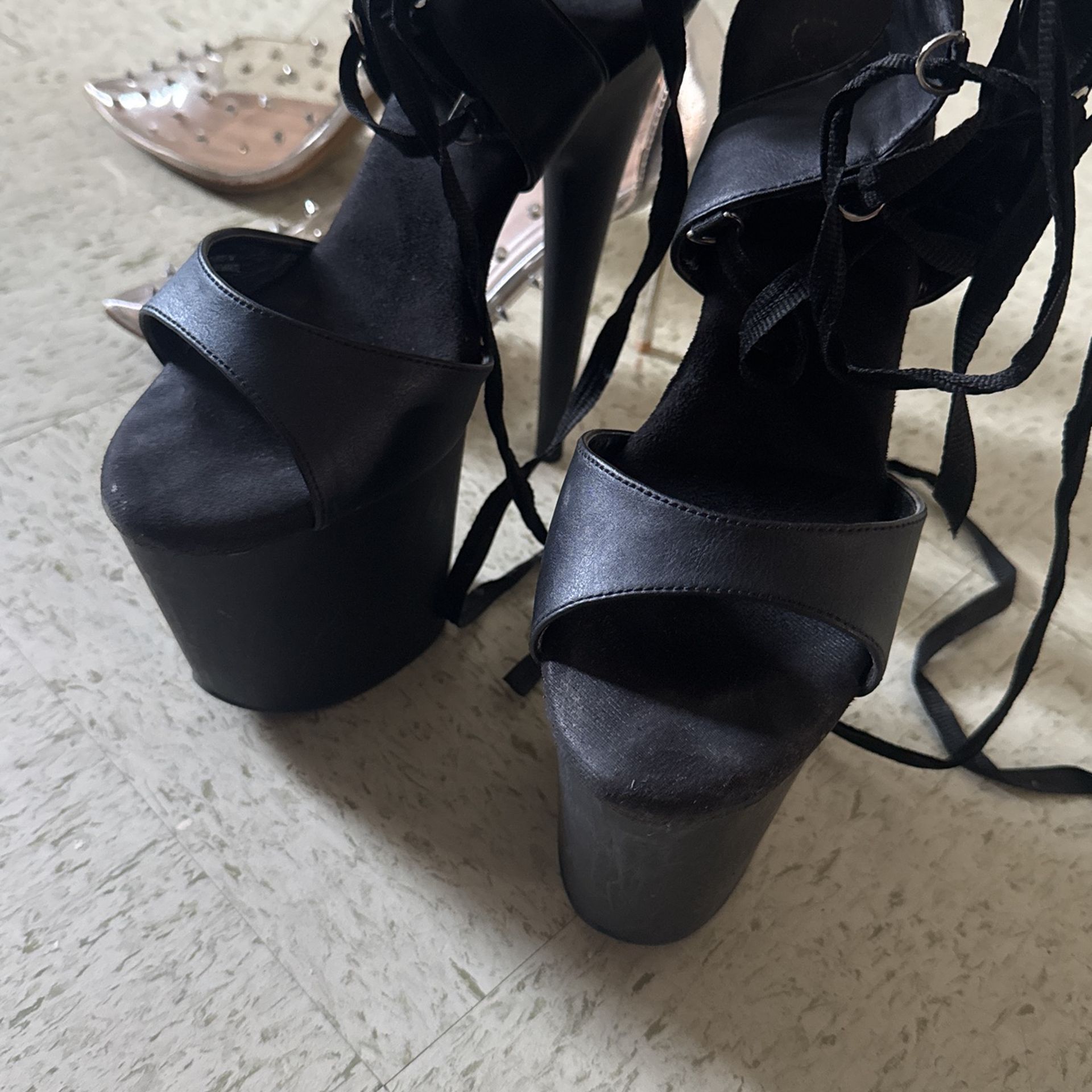 Exotic Shoe Sale  Size 12