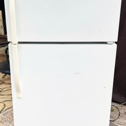KENMORE REFRIGERATOR