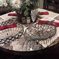 2 Metal Fruit Etc Baskets 5 Each Look My Post Alot Items
