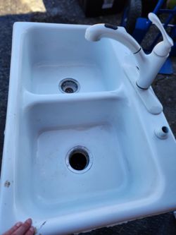 White double kitchen sink