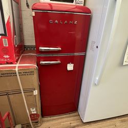 Brand new Retro Fridge