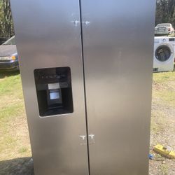 Whirlpool Stainless Steel Refrigerator Side By Side With Icemaker Works Good 