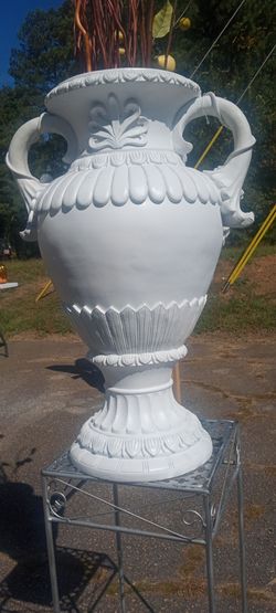 Urn