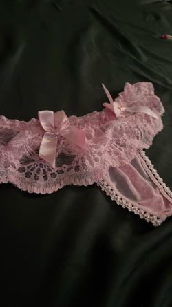 baby pink thongs