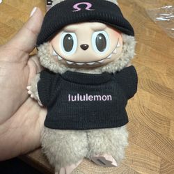 Labubu Outfit 