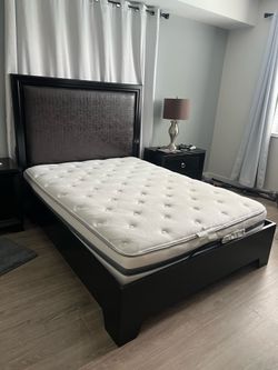 Queen Size Bed frame + Adjustable Base + Mattress
