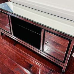Modern And Stylish TV Stand