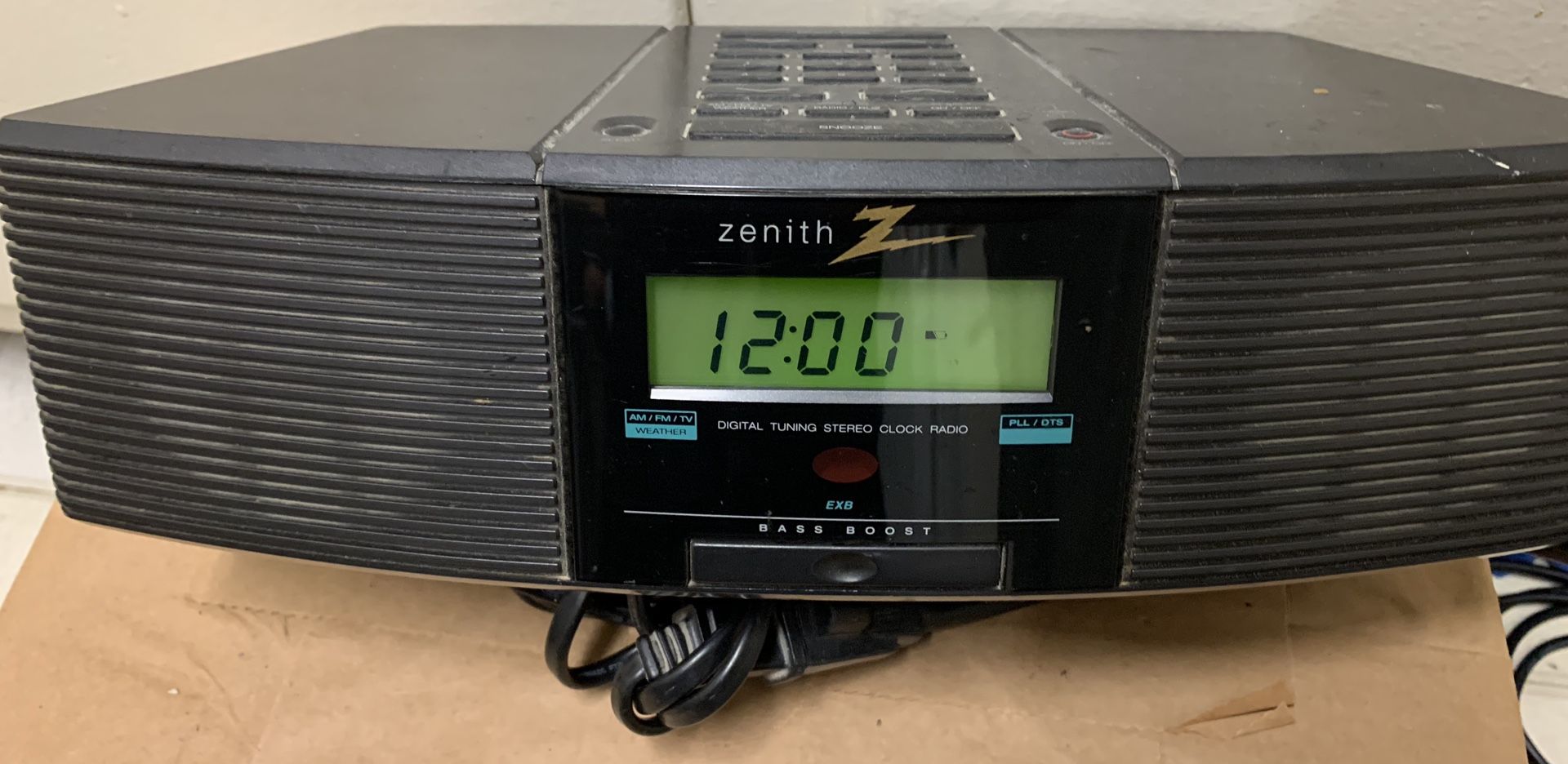 FM。 Zenith Z213B Stereo AM FM WX AUX IN Weather Sound Alarm Clock