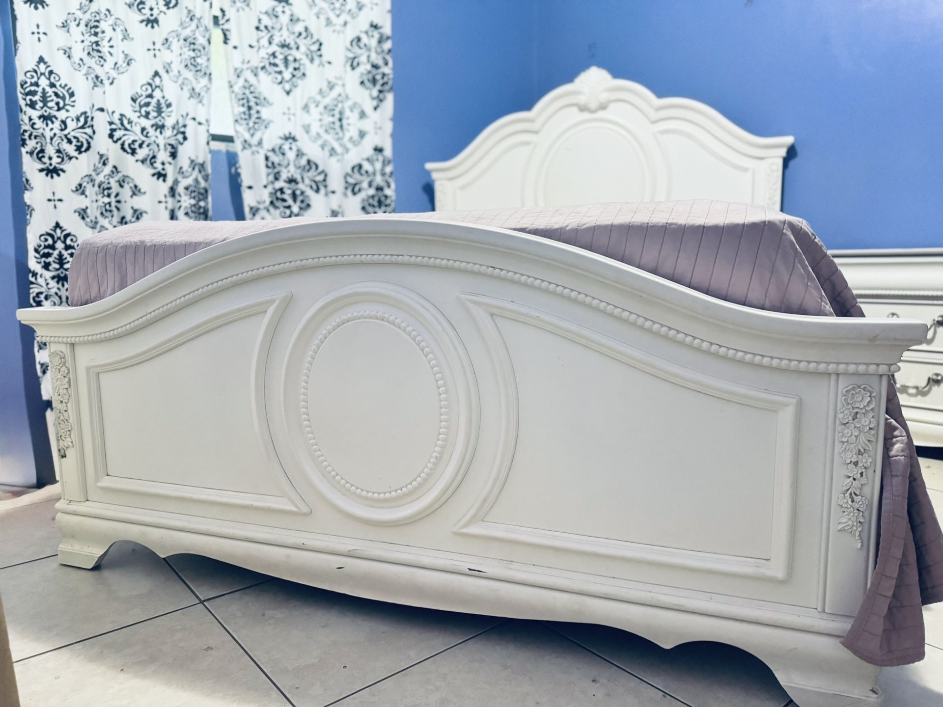 Full Size Bed Room Set ( Bed Frame, Night Stand, And Dresser)