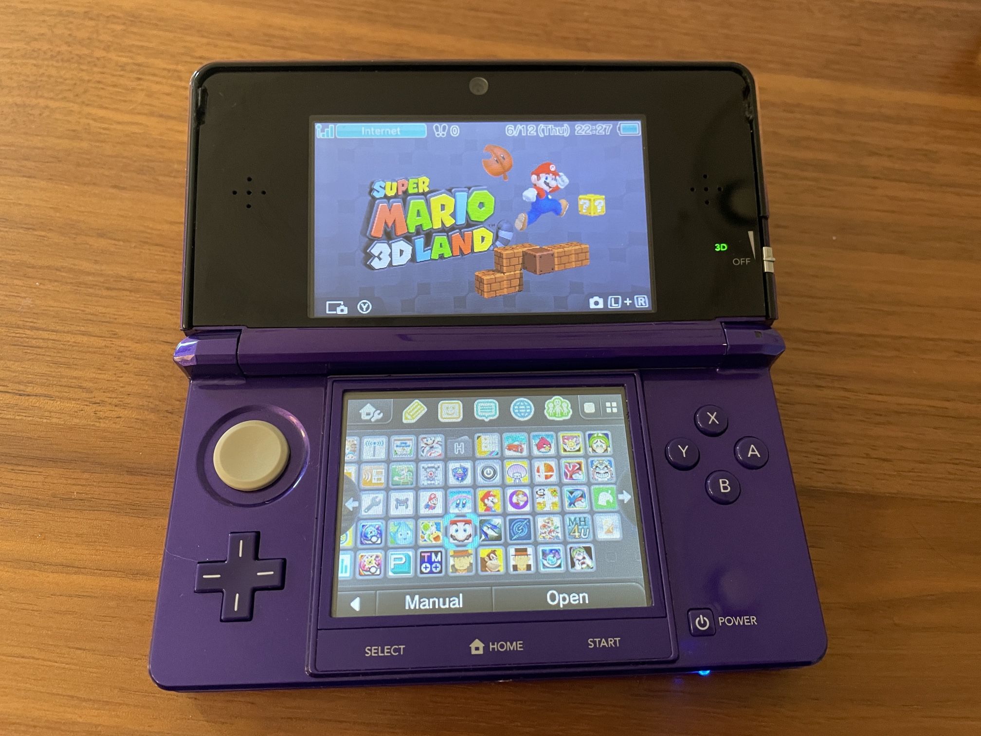 Nintendo 3DS Midnight Purple - New screens