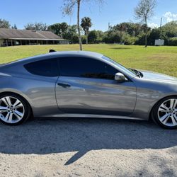 2011 Hyundai Genesis Coupe