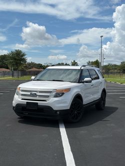 2011 EXPLORER LIMITED