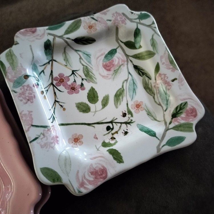 Sweet Laurel Set Of 4 Dessert Plates 