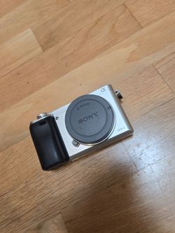 Sony A6000 For parts Repair