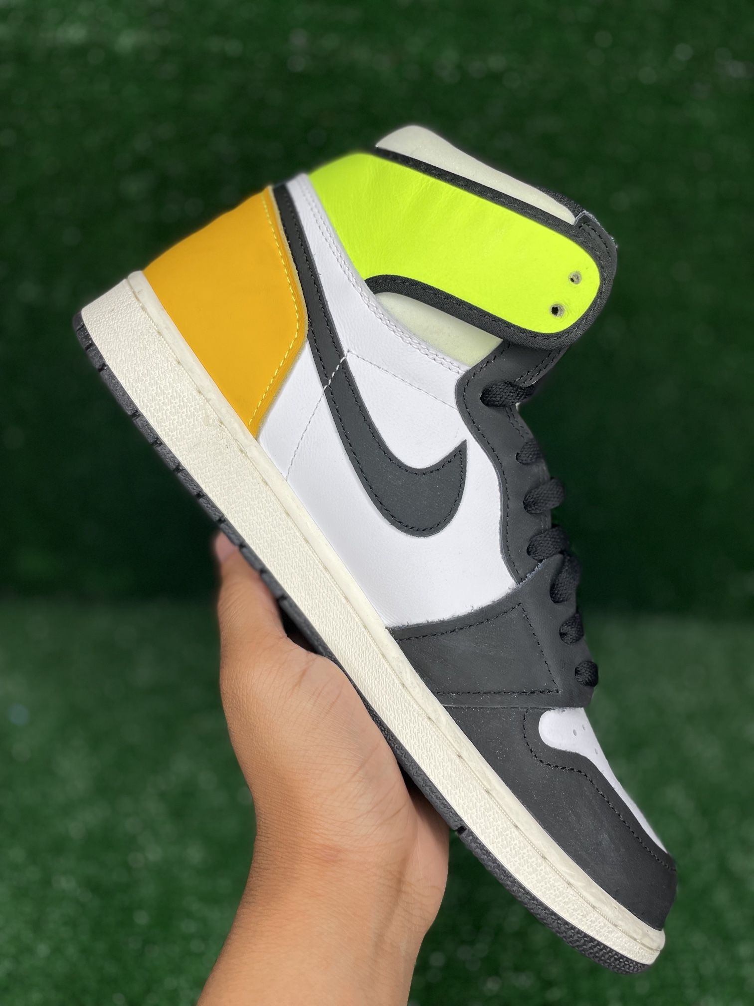Jordan 1 Volt