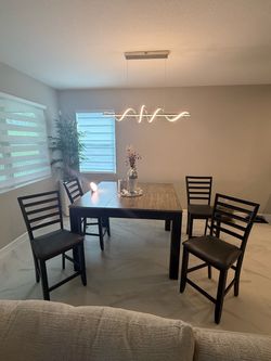 Table + 4 Chairs