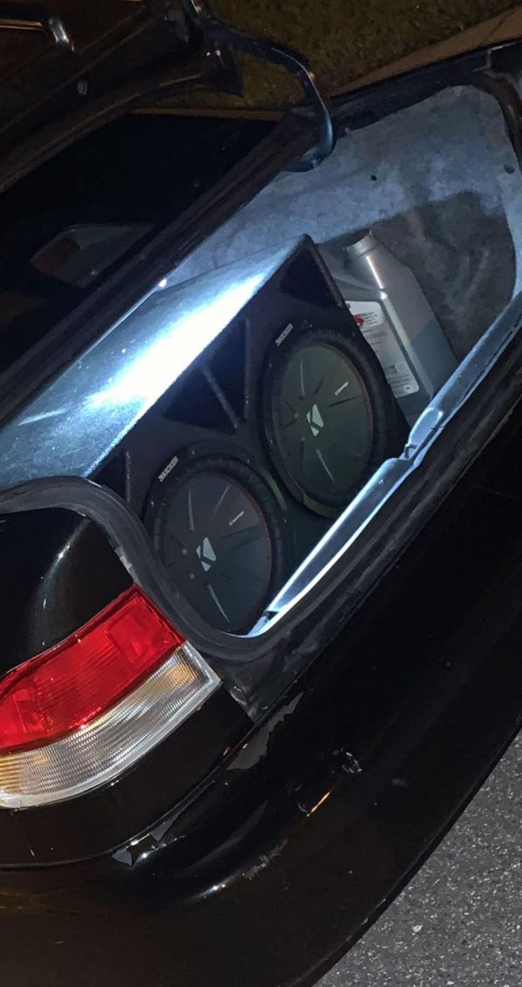 Dual Kicker Comp R 12 (2 Ohm ) Subs -Taramp 1200