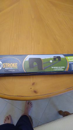 Tour stroke putting training aid
